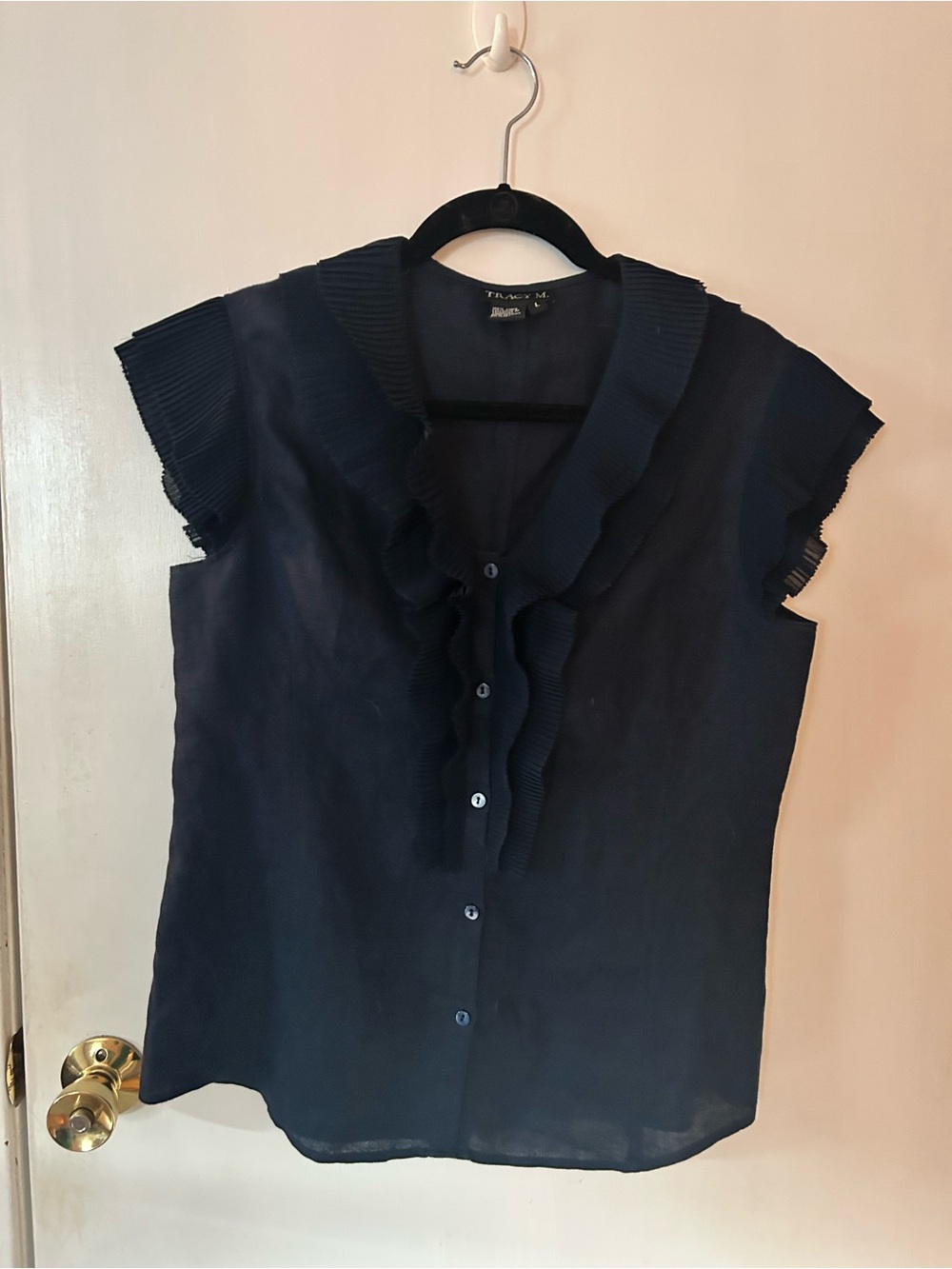 Tracy M Navy Ruffled Cap-Sleeve Button Front Blouse